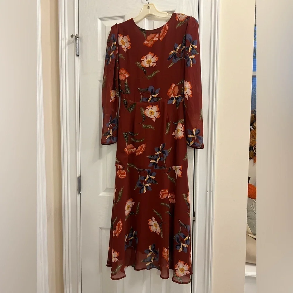 ASTR The Label Hi-Lo Ruched Front Midi Dress Floral Print Size Small - Picture 4 of 9